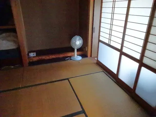 Slide 4