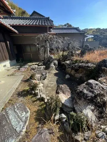 Slide 4