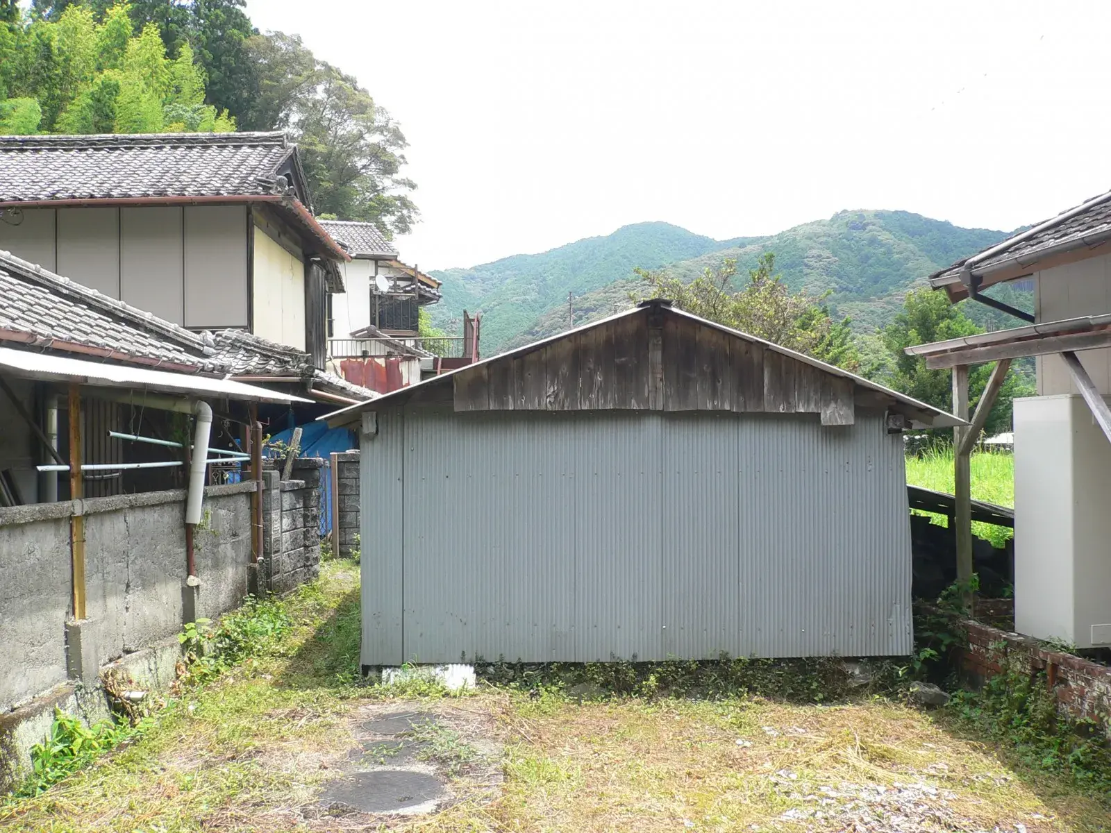 Slide 4