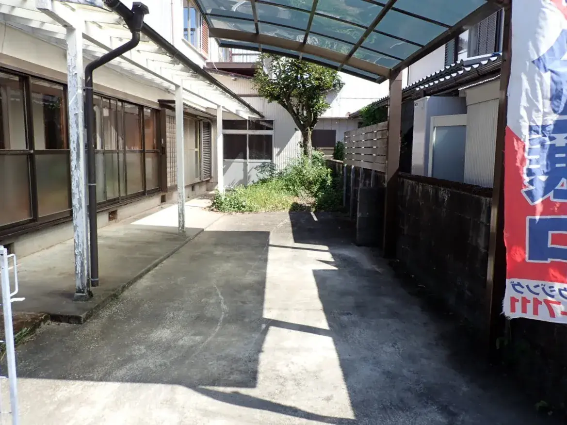 Slide 4