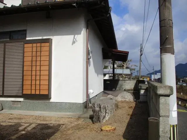 Slide 4