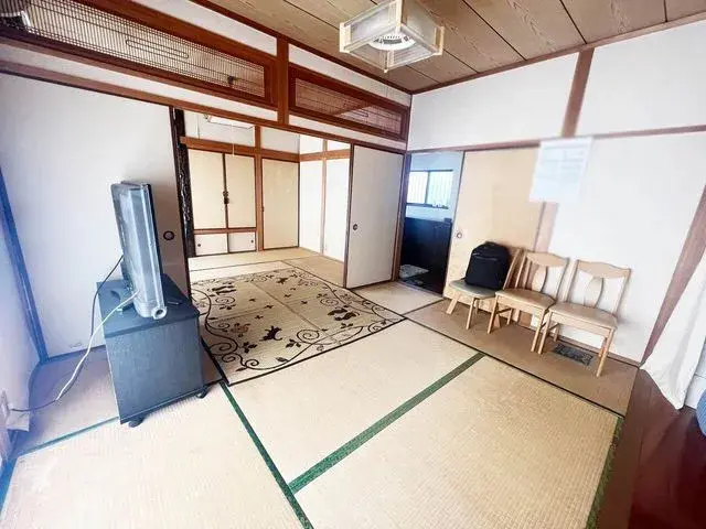 Slide 4