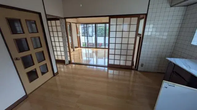 Slide 4