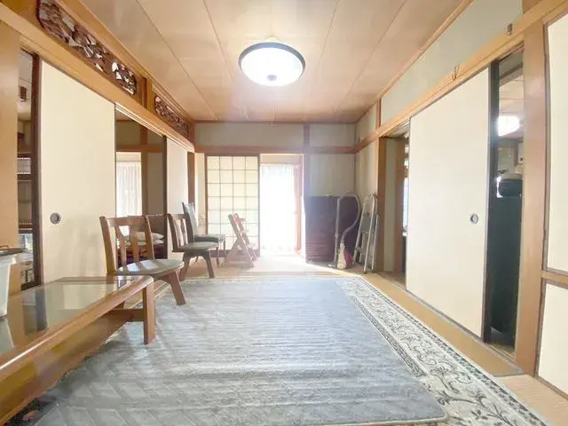 Slide 4