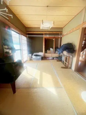 Slide 4