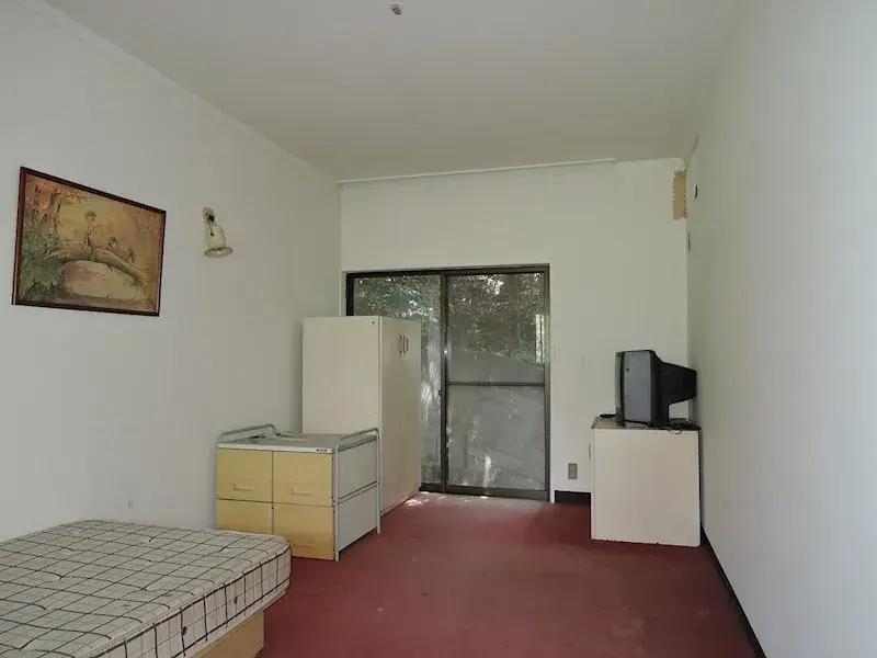 Slide 4