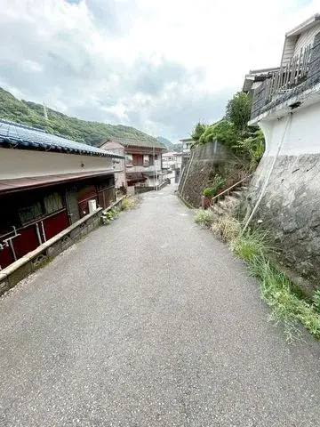 Slide 4