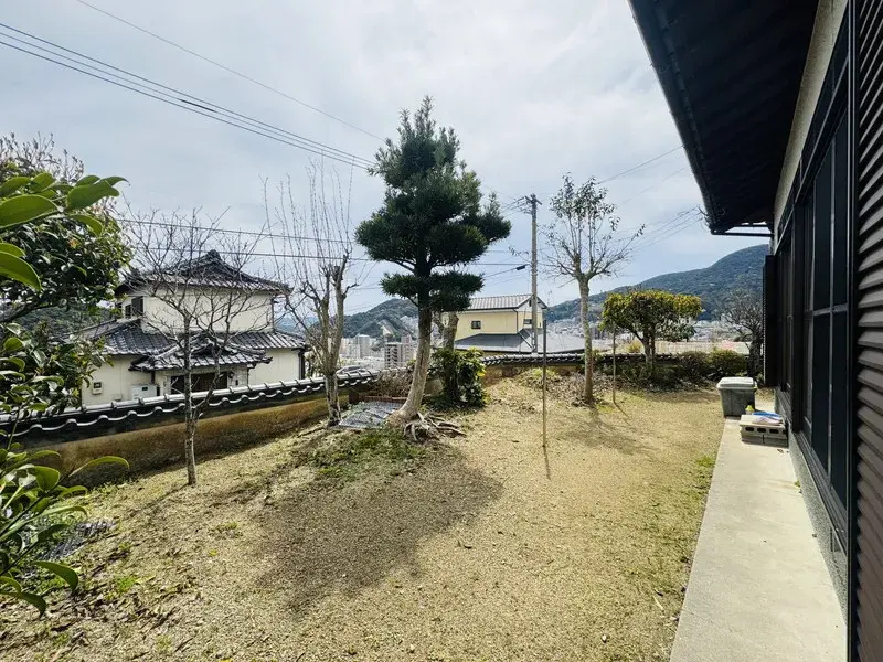 Slide 4