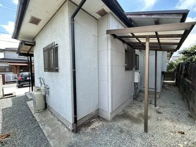 Slide 4