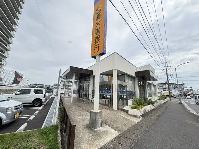 Slide 4