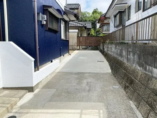 Slide 4