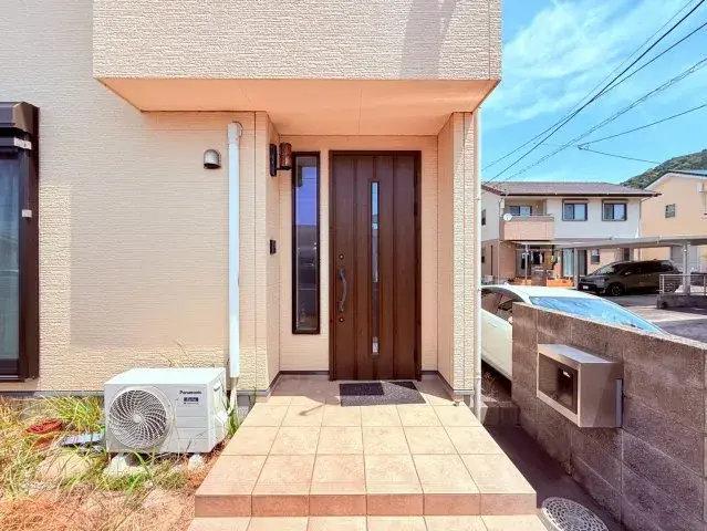 Slide 4