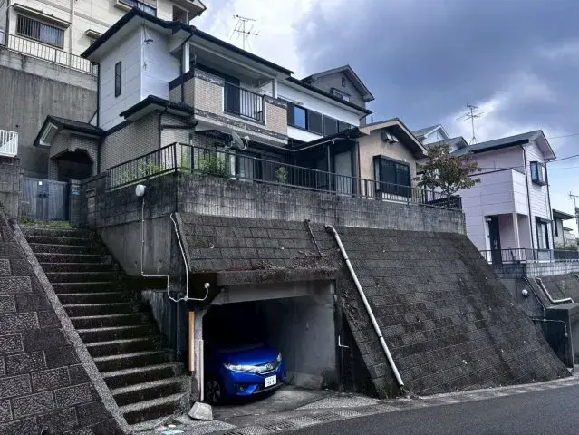 Slide 0