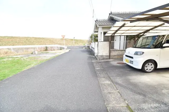 Slide 4