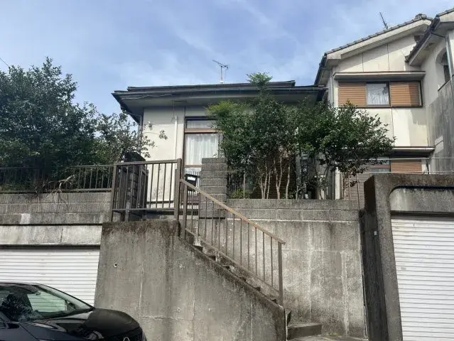 Slide 0