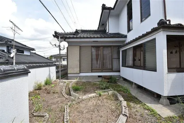 Slide 5