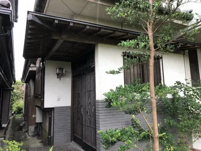 Slide 4