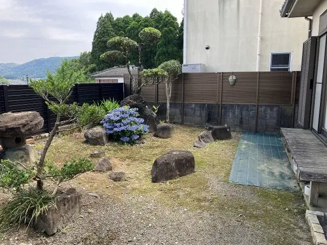 Slide 4