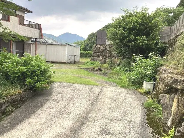 Slide 4