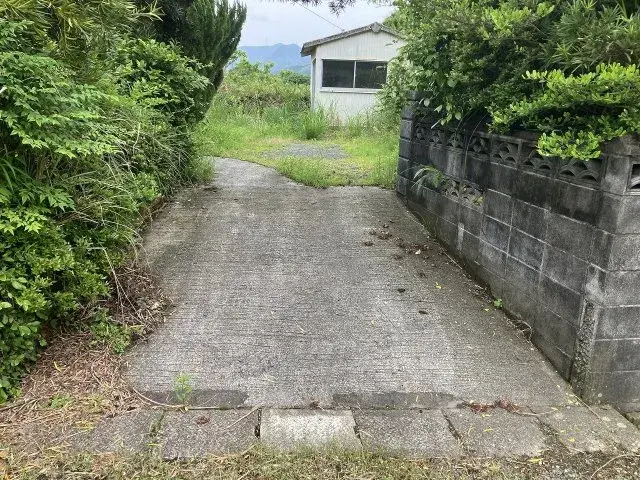 Slide 4