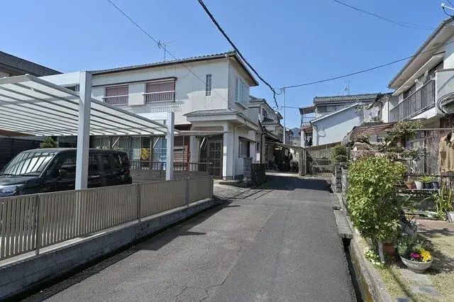 Slide 4