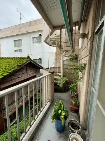 Slide 4