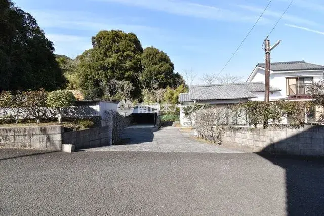 Slide 4