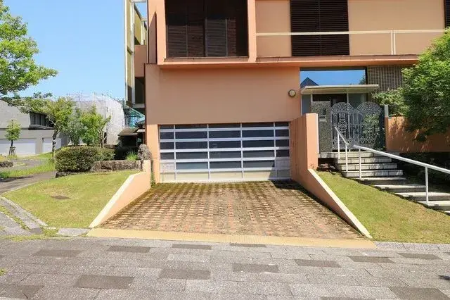 Slide 3