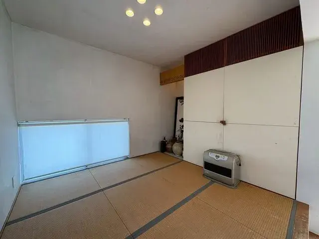 Slide 8