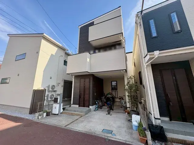 Slide 4