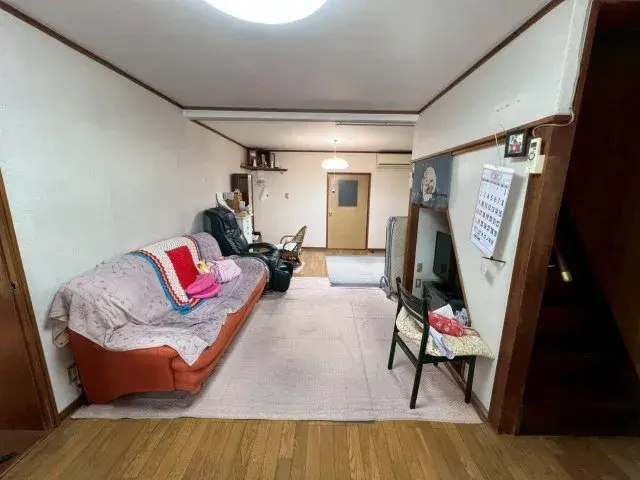 Slide 4