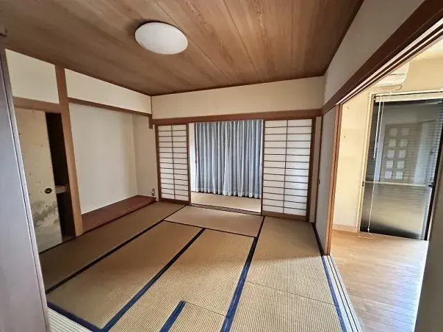 Slide 4