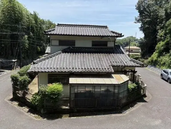 Slide 10