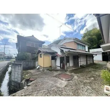 Slide 4