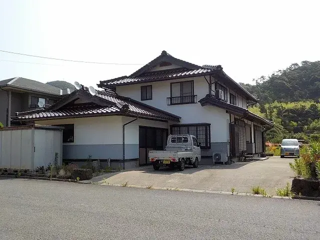 Slide 0