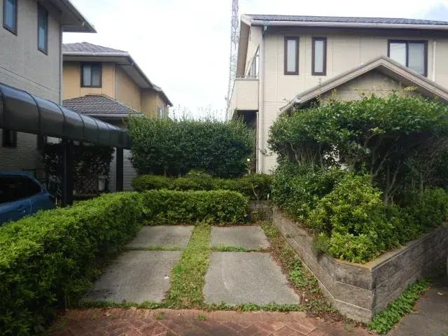 Slide 4
