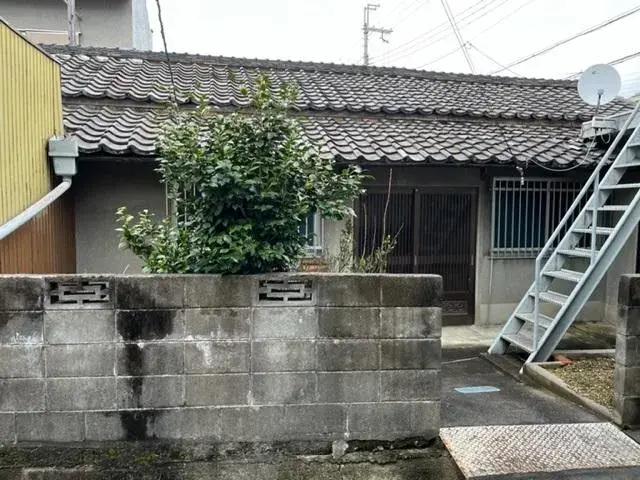 Slide 4