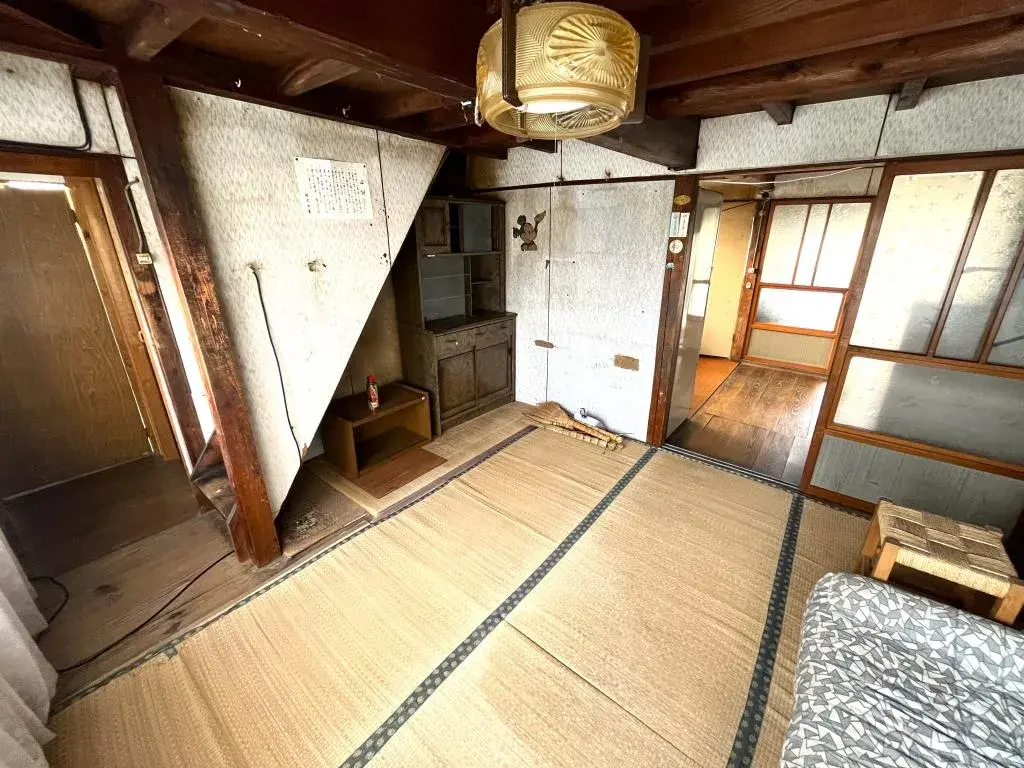 Slide 4