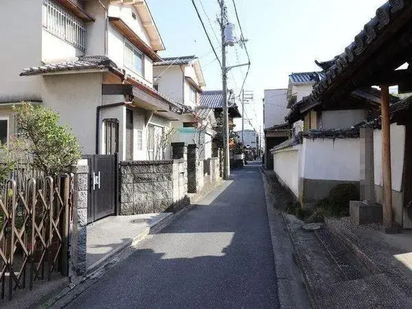 Slide 3