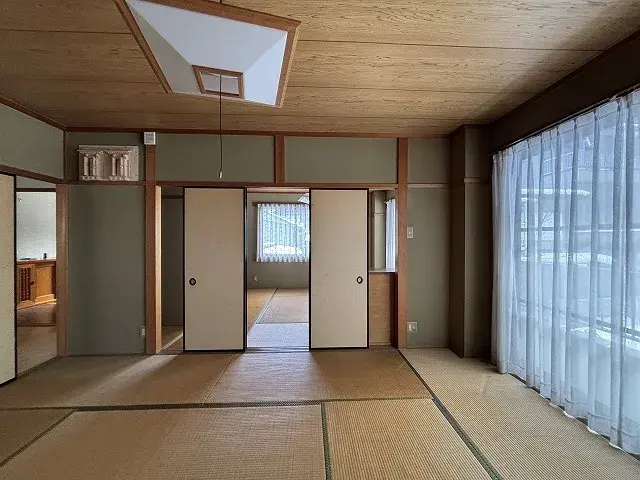 Slide 4