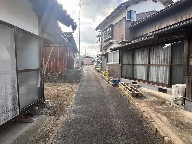 Slide 4