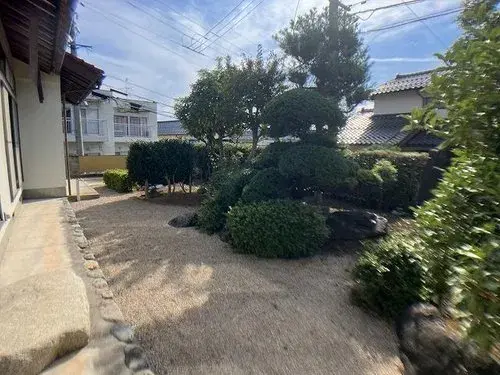 Slide 4