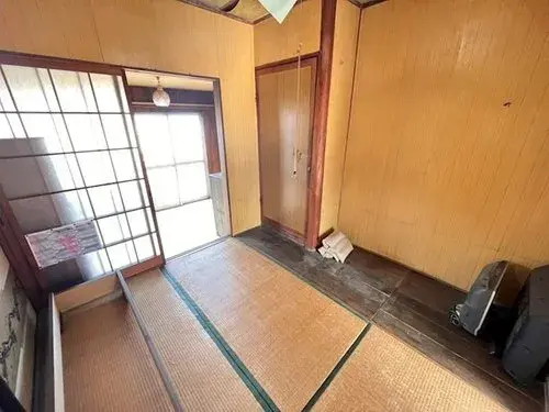 Slide 4