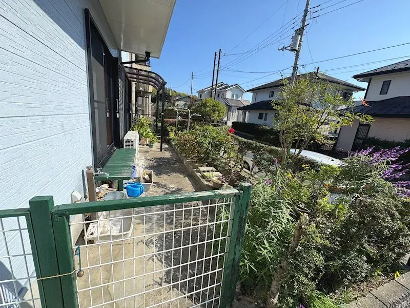 Slide 4