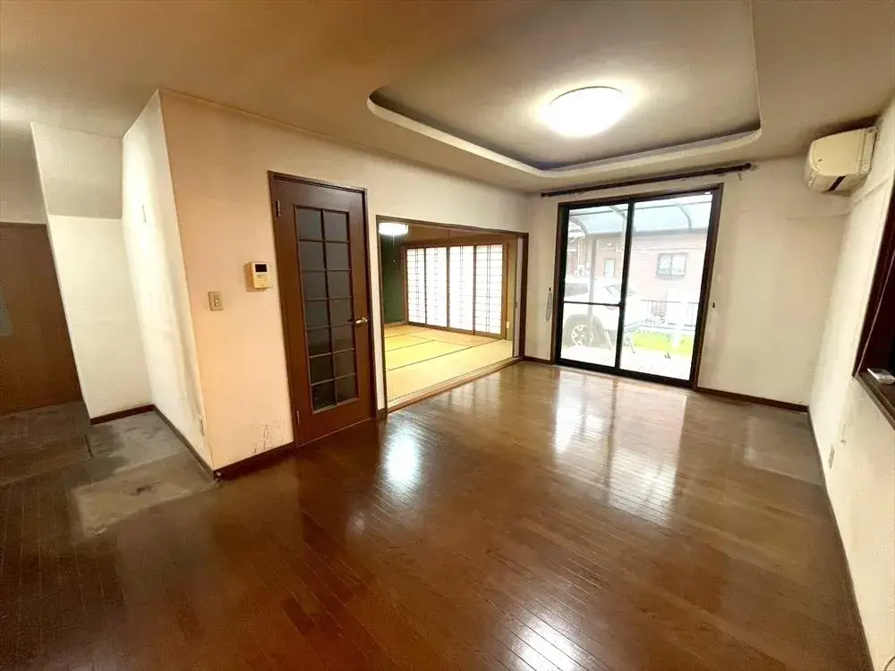 Slide 4