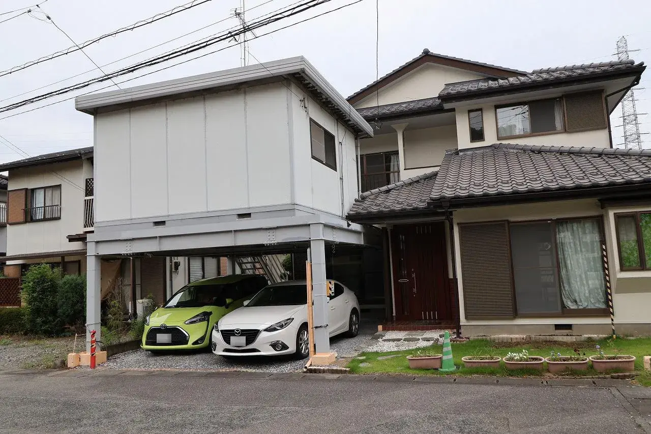 Slide 0
