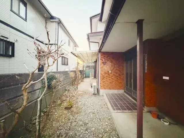 Slide 4