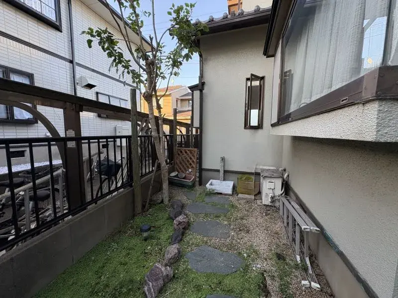 Slide 4