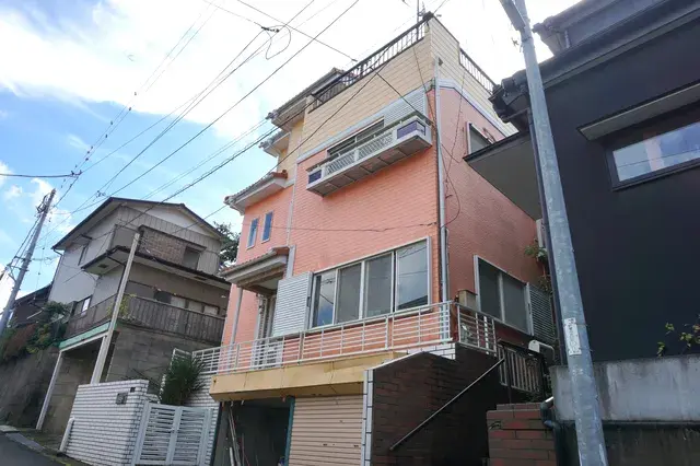 Slide 4