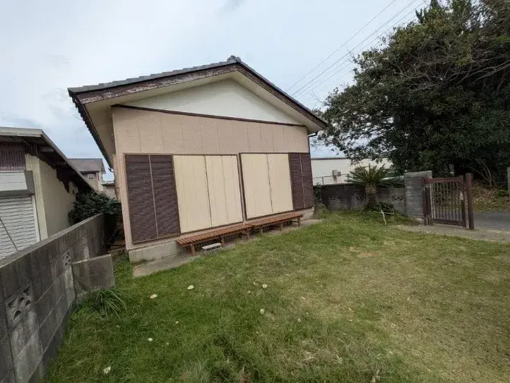 Slide 0